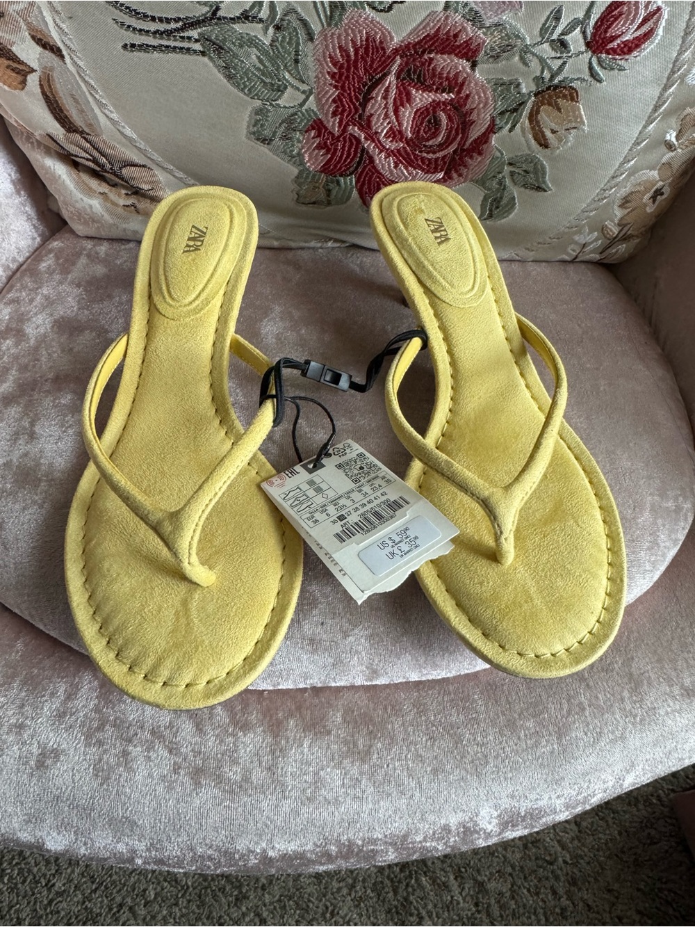 Zara Yellow Suede-Look Thong Sandals